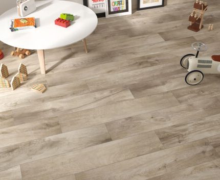 Alternative view of Myrcella