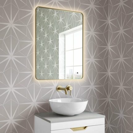 Alternative view of Quin LED Mirror