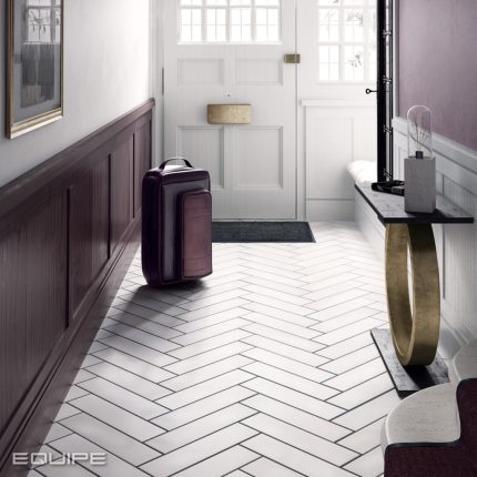 Stromboli White Plume 9.2x36.8