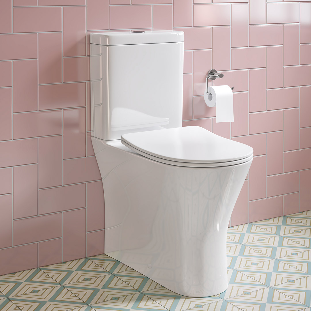 Preston Fully Enclosed Toilet Pan, Cistern & Seat - Image 3