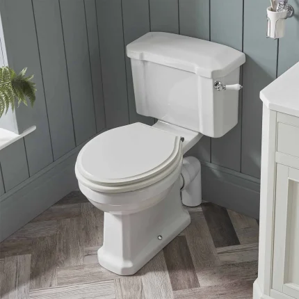 Alternative view of Vitoria Close Coupled Toilet With Soft Close Seat